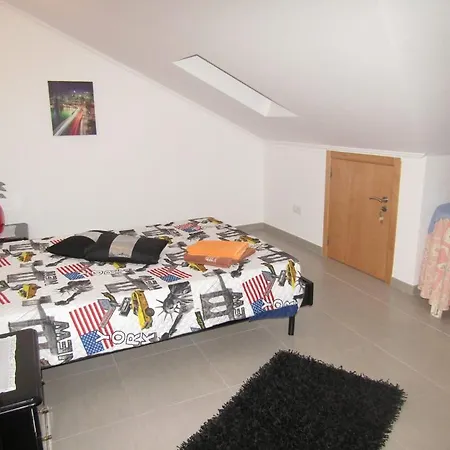 Aguas Furtadas Mario Fanha Apartament *